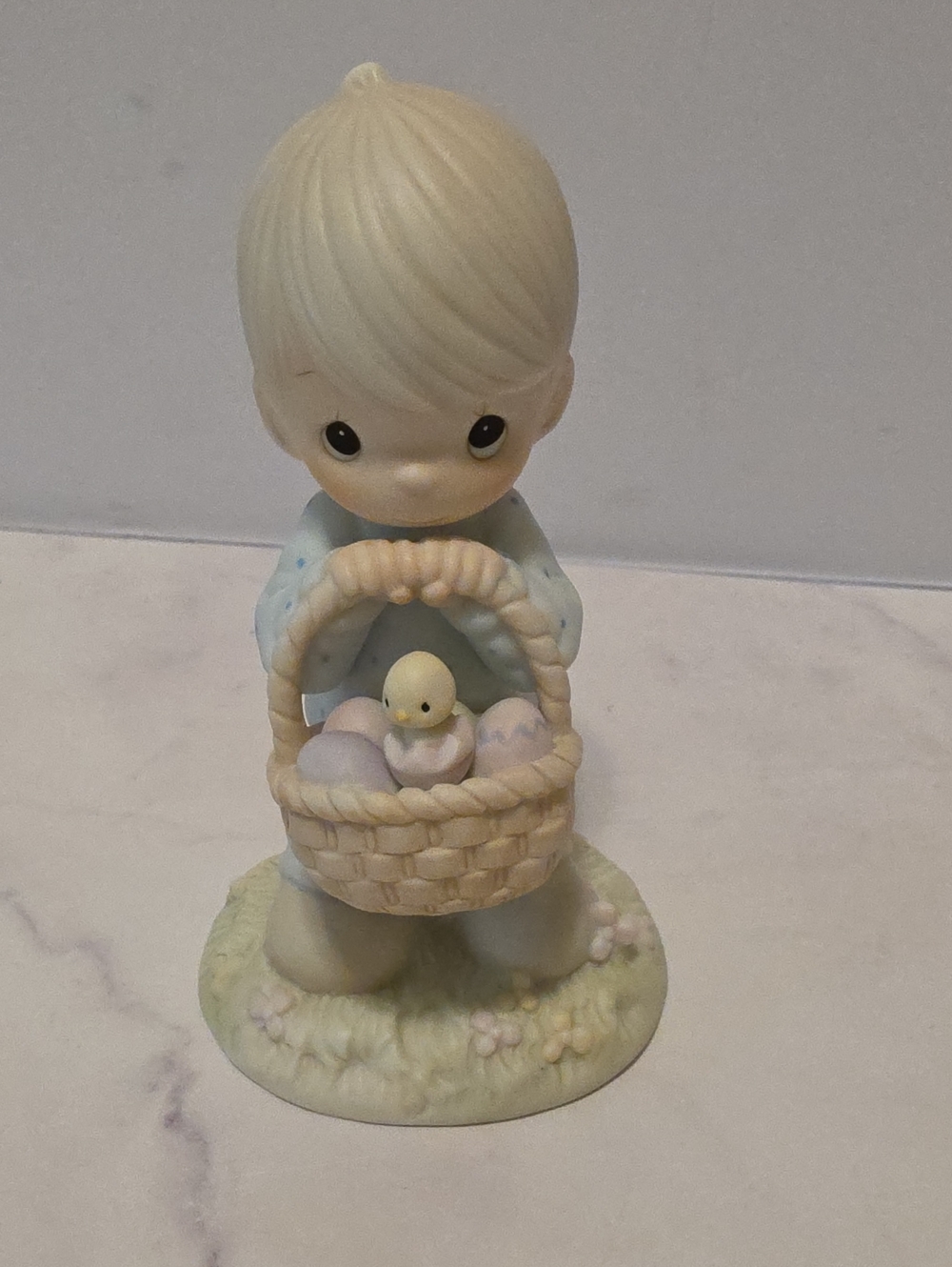 Precious Moments Wishing You A Basket Full Of Blessings